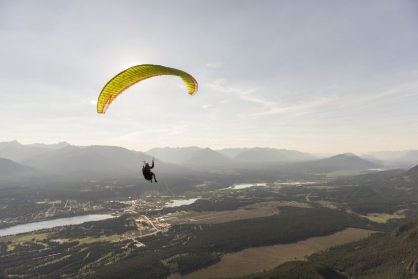 PARAGLIDING