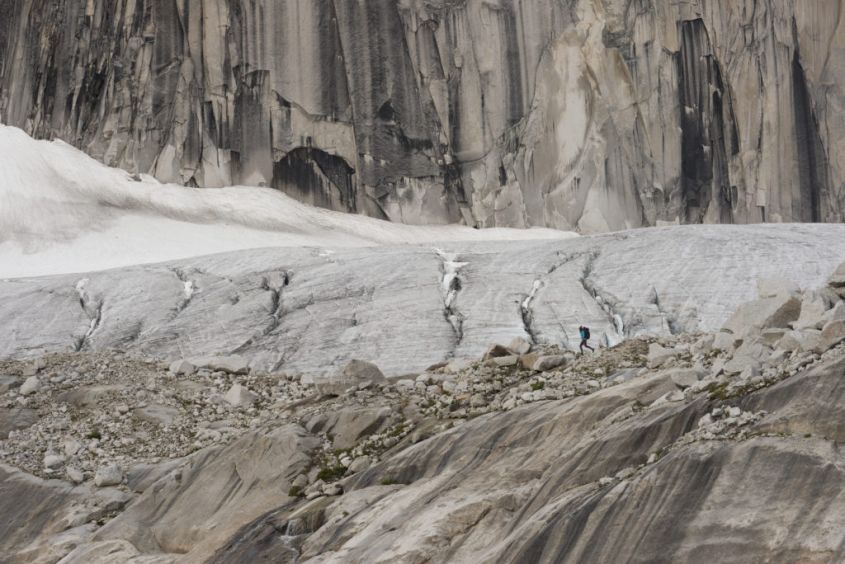 EXPLORE THE VASTNESS