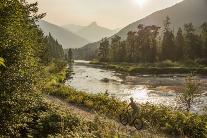 SLOCAN VALLEY RAIL TRAIL