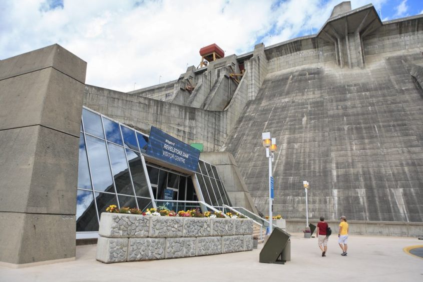 Revelstoke Dam