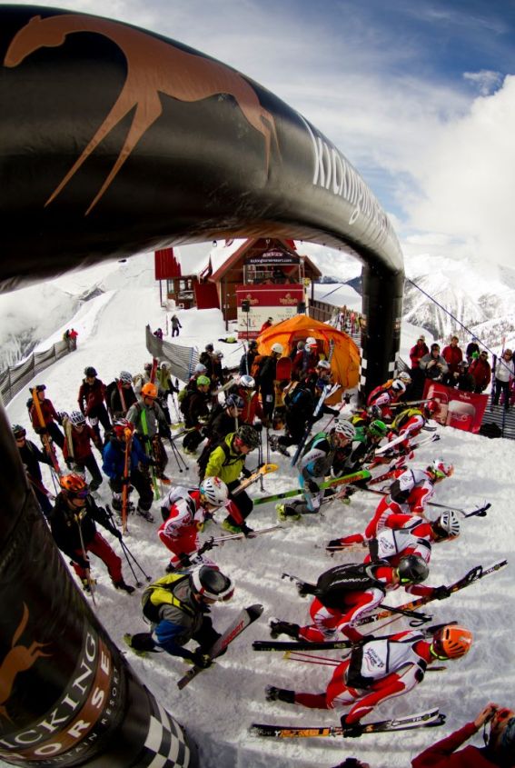SKI MOUNTAINEERING