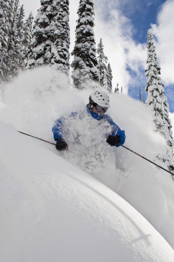 SKIING