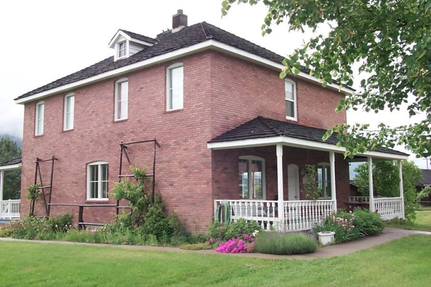 DOUKHOBOR DISCOVERY CENTRE