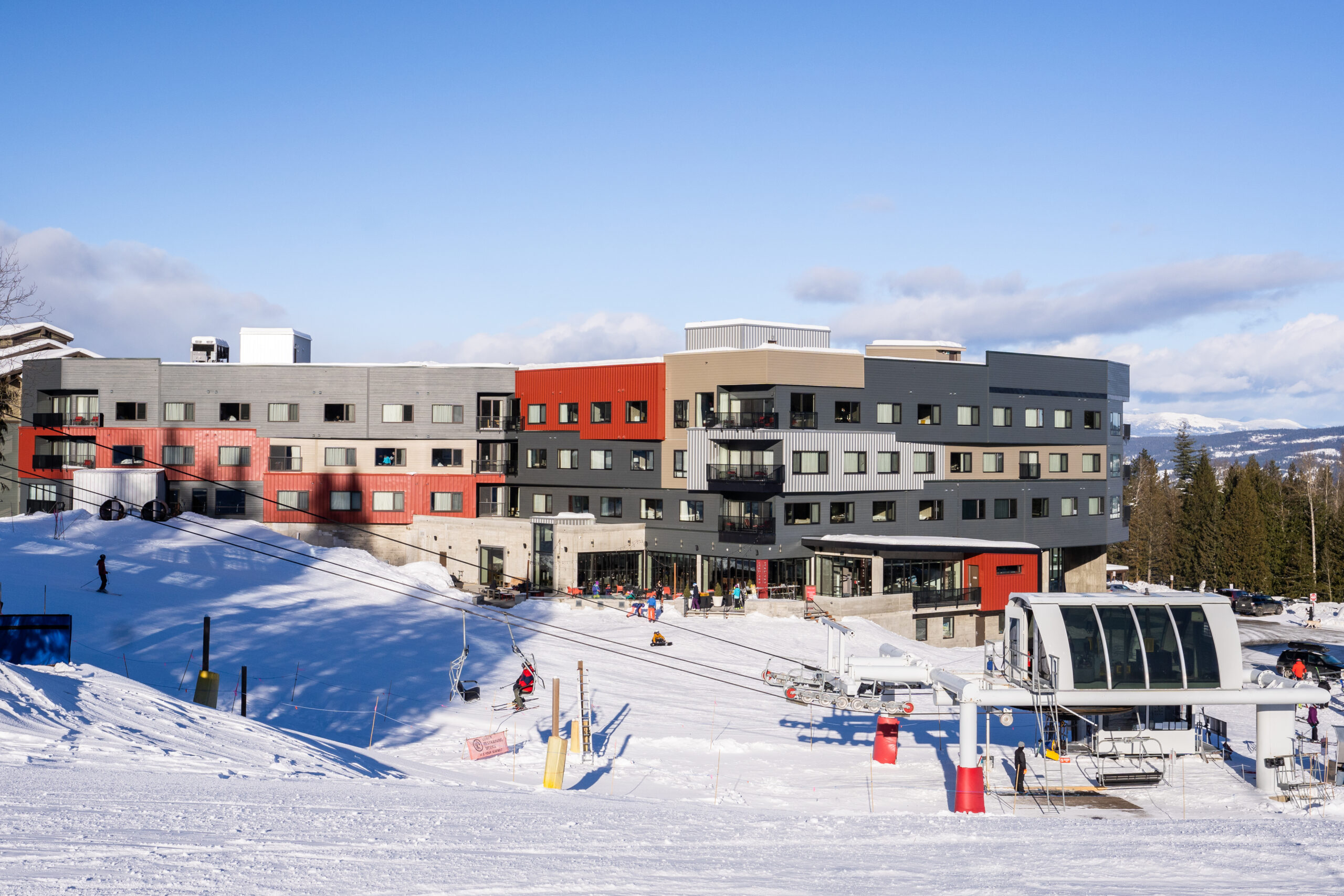 ski-resort-kootenay-rockies-imagebank